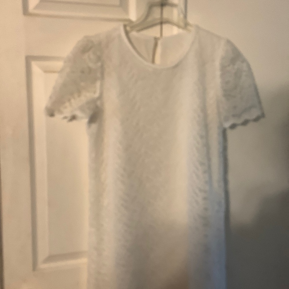 Vintage White dress,12, can be used for formal wear. Fits like size 10.